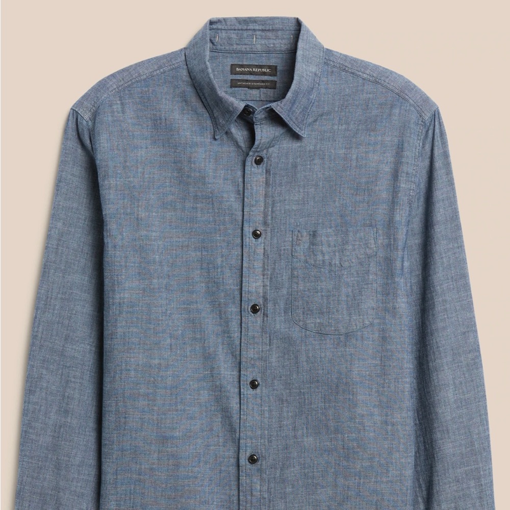 NWT Banana Republic - Untucked Chambray Shirt - Medium